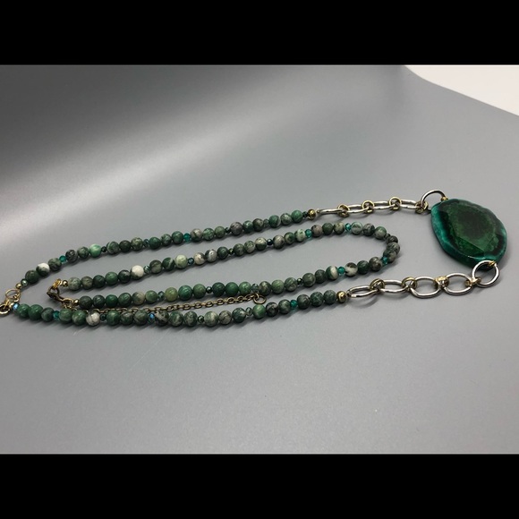 Green Agate Necklace - Picture 3 of 9